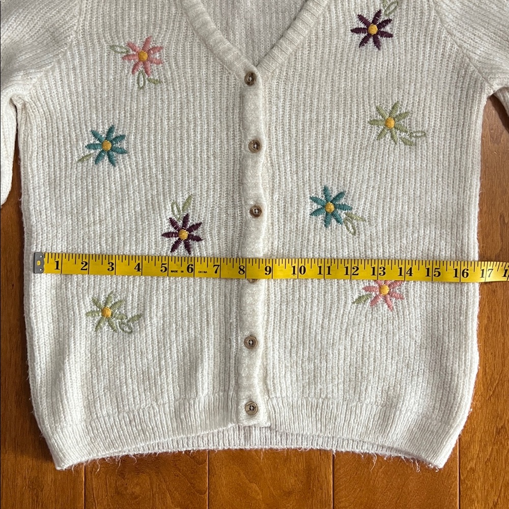 LC Waikiki Kids Floral Embroidered Cream Cardigan Size 10-11 Y Ribbed Design - Picture 6 of 10